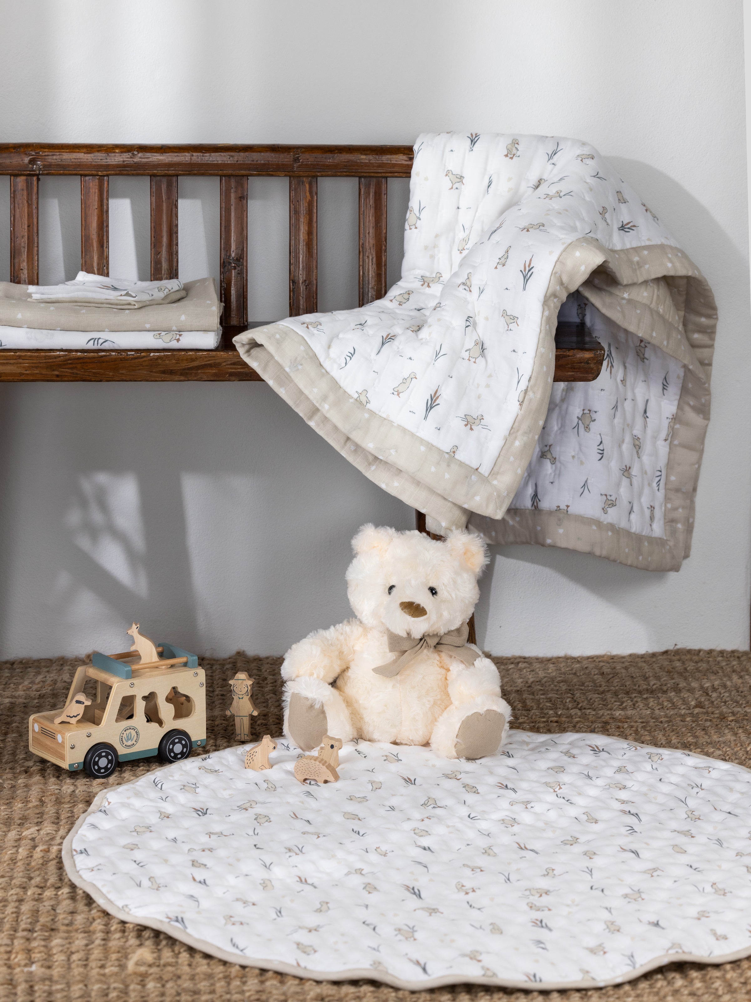 Baby cot quilt sale