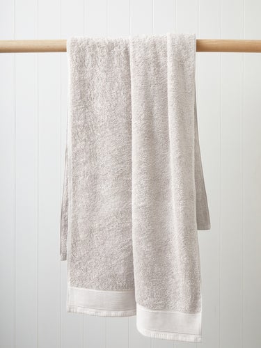 Oasis Towel Set in White