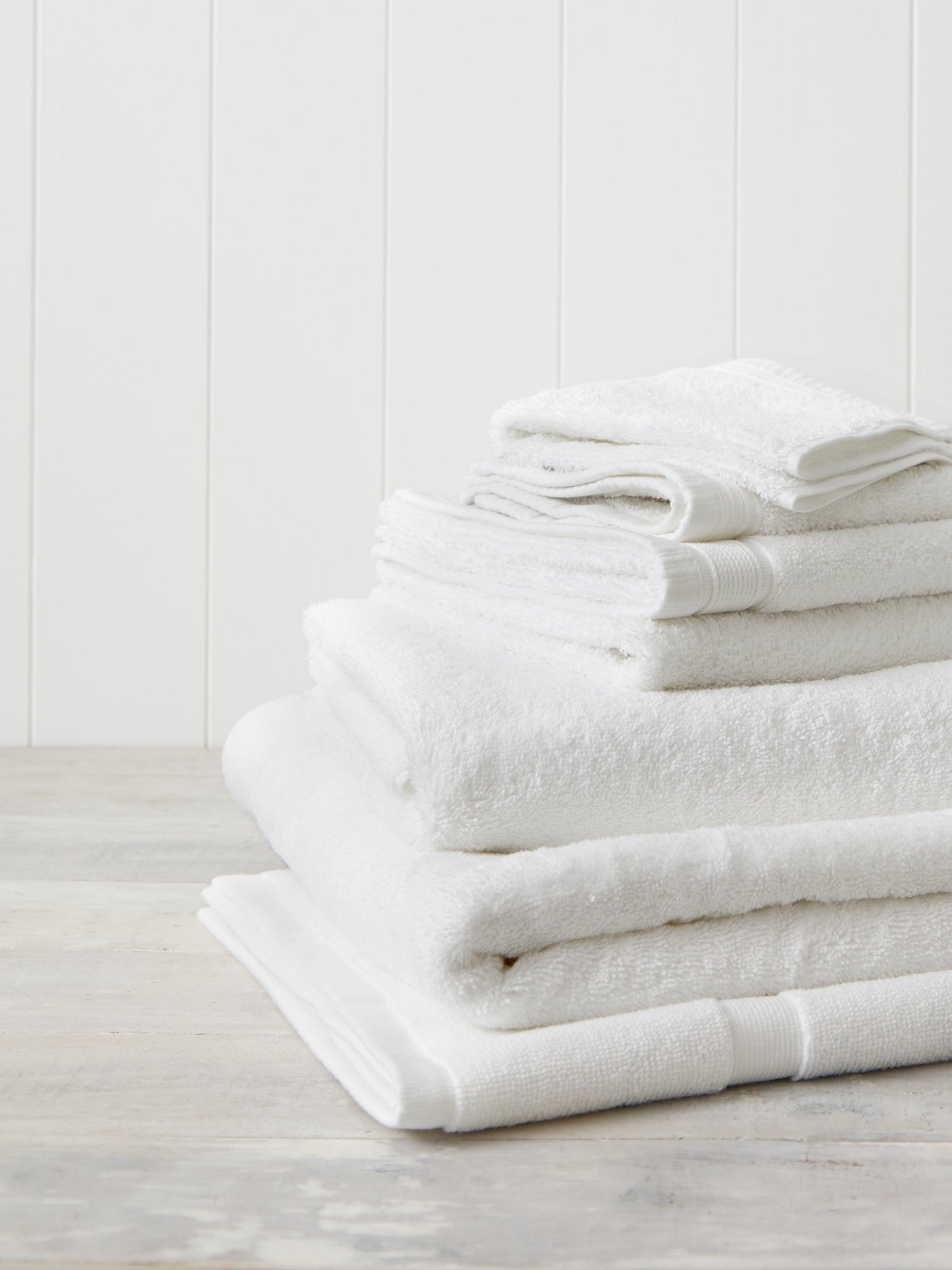 Stream Advice On Choosing The Best Bath Towel by Oasis Towels