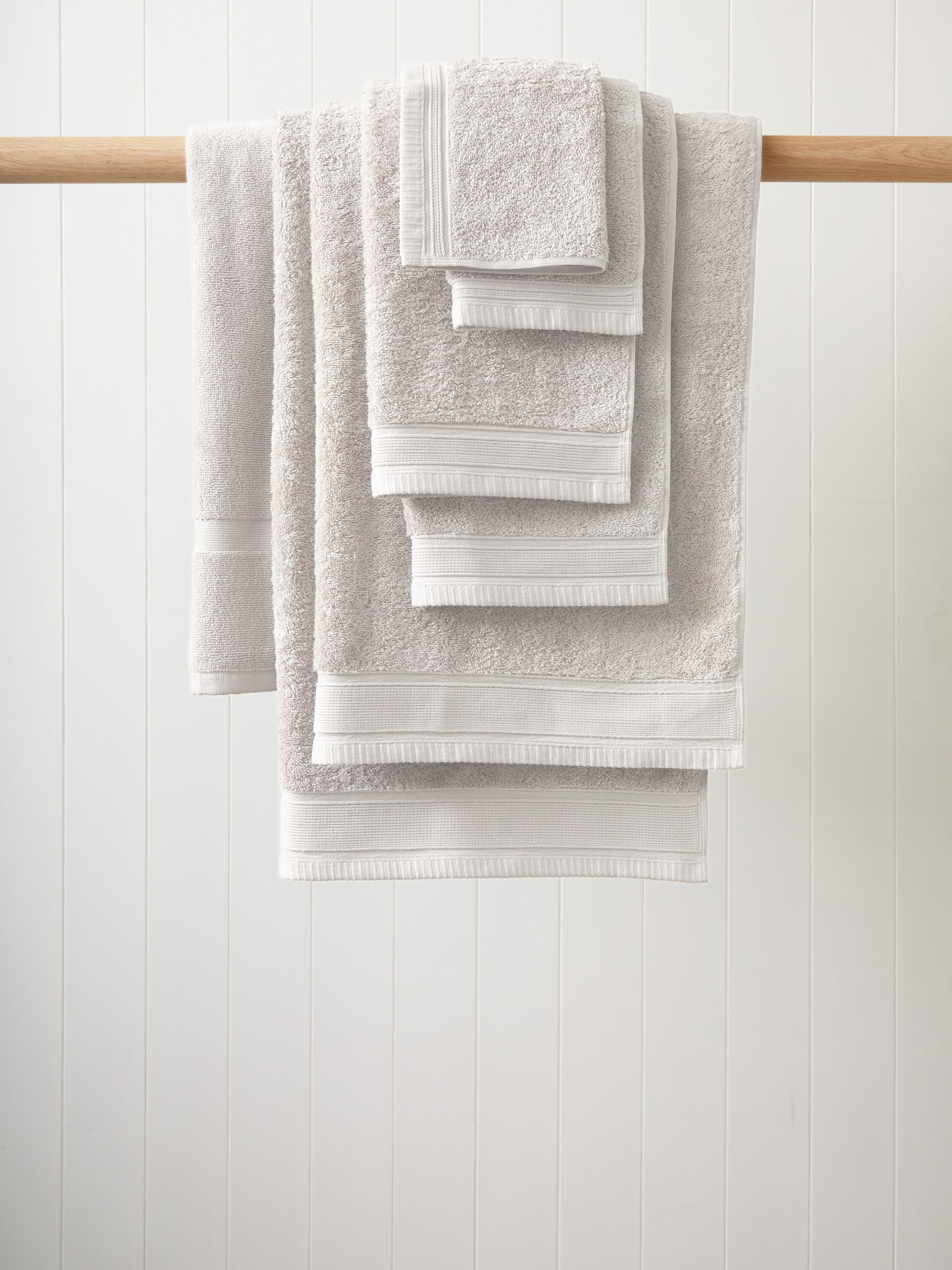 Oasis Towel Set In Stone 