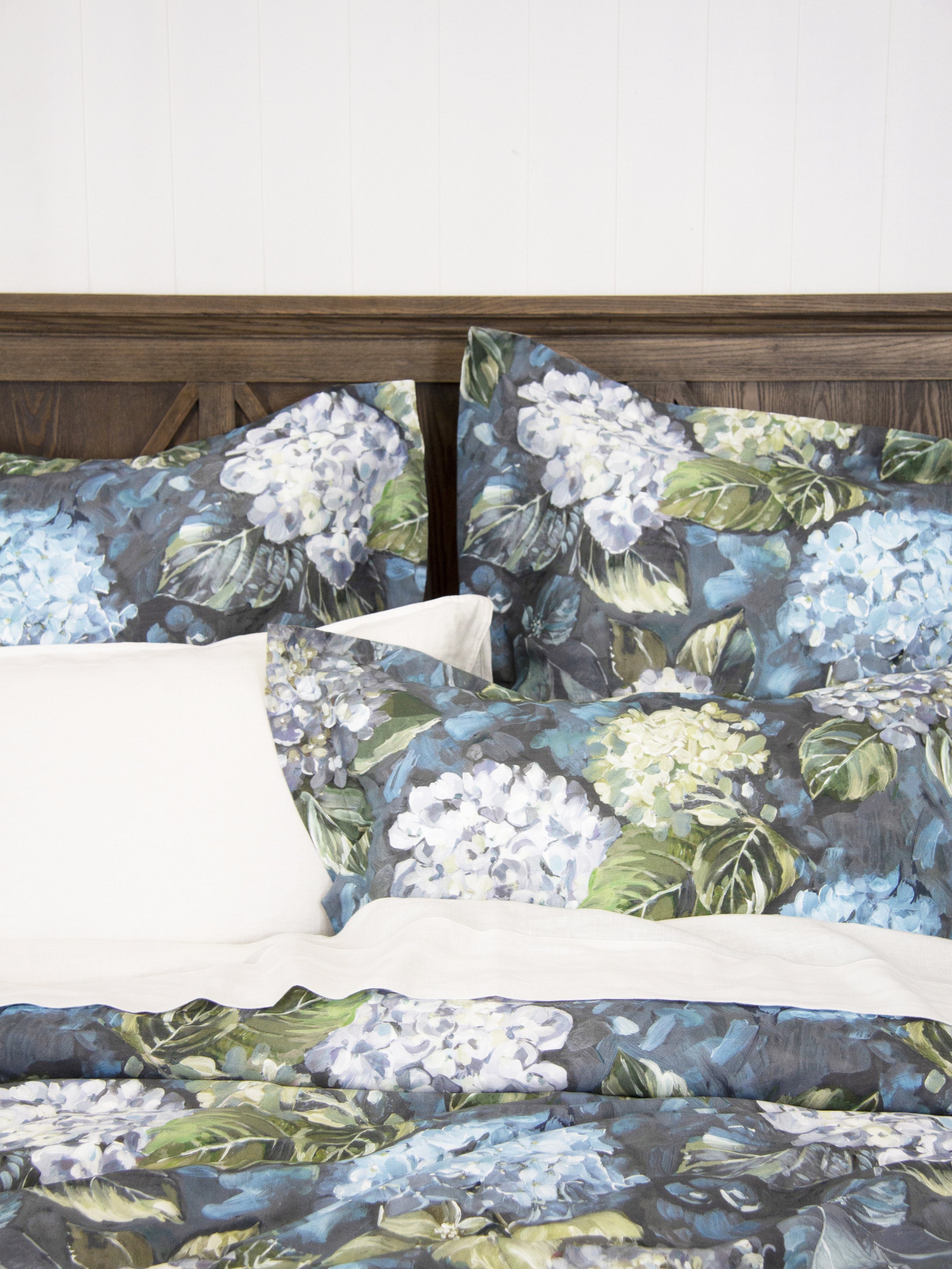 wallace cotton blue hydrangea duvet set