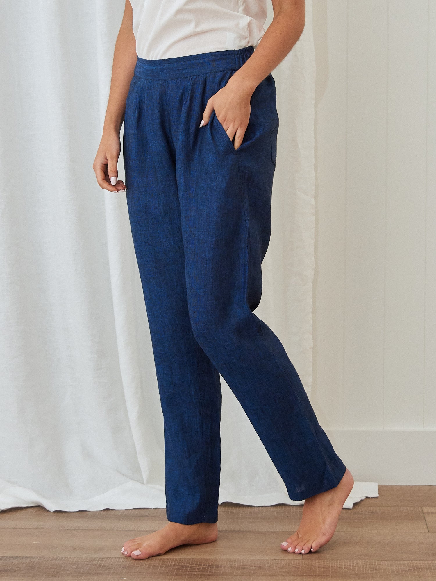 Voyager Linen Pants in Sky Blue Chambray